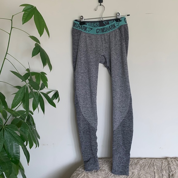 Gymshark set - Picture 3 of 8